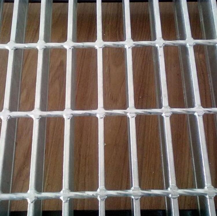 鍍鋅鋼格柵板理論重量